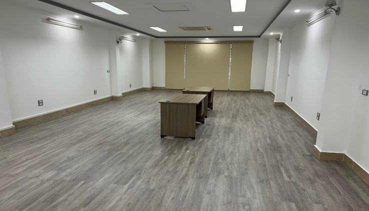 CHO THUÊ MẶT PHỐ ĐỖ QUANG, NGAY ĐẦU PHỐ, KINH DOANH MÔ HÌNH SẠCH, VĂN PHÒNG.